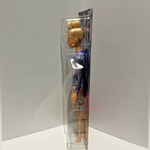 Barbie Rhythmic Gymnast Fashion Doll - Picture 3 of 4